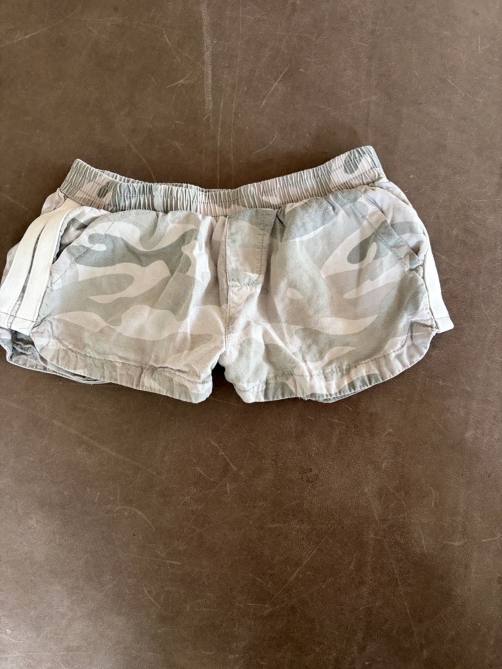 Vintage Havana Light Gray Camo Elastic Waist Shorts